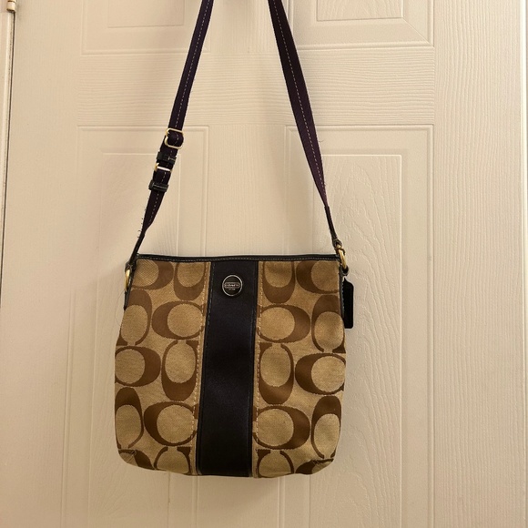 Coach Crossbody - Picture 1 of 2